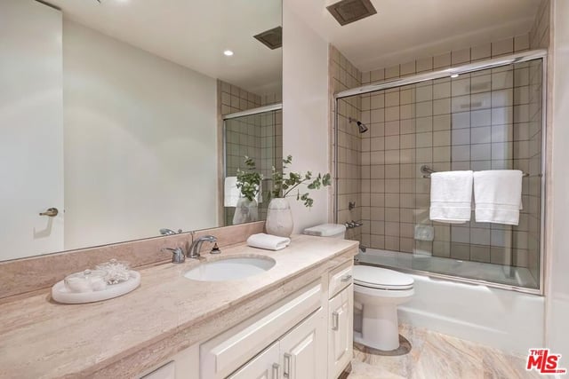 300 N Swall Drive 452, Beverly Hills, CA 90211 — photo 18 of 26