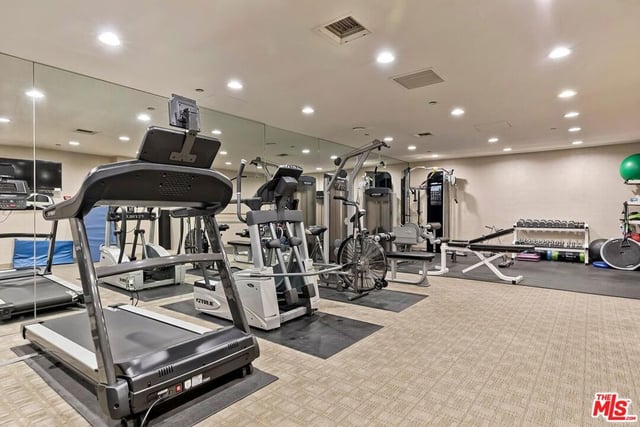 300 N Swall Drive 452, Beverly Hills, CA 90211 — photo 23 of 26