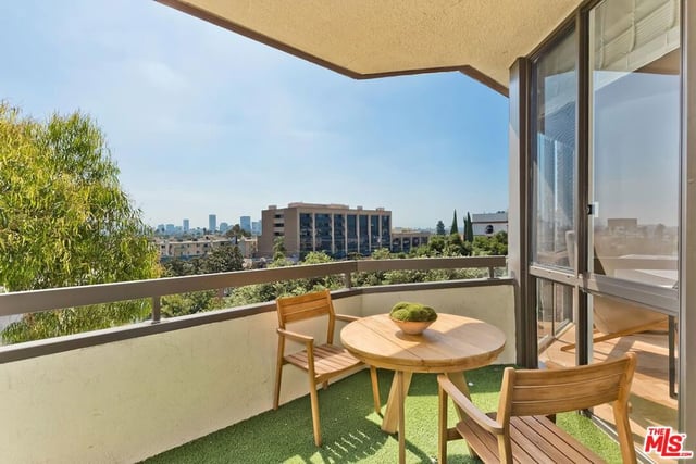 300 N Swall Drive 452, Beverly Hills, CA 90211 — photo 6 of 26
