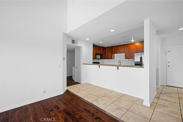 20253 Keswick Street 331, Winnetka, CA 91306 — photo 8 of 30