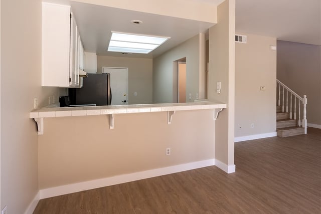 28102 Bob White Circle 4, Saugus, CA 91350 — photo 5 of 18