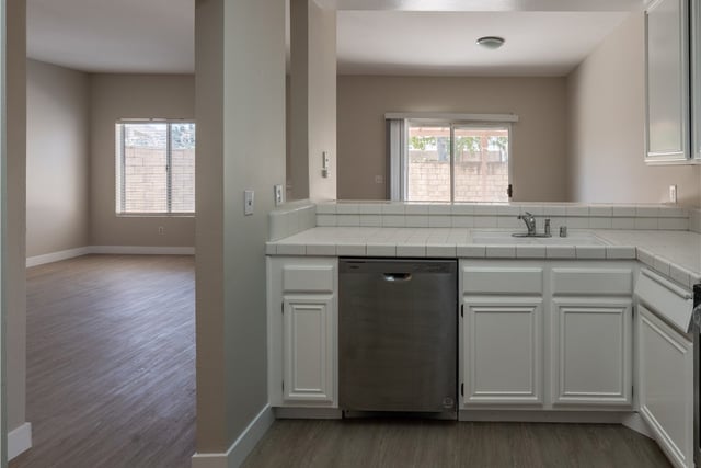 28102 Bob White Circle 4, Saugus, CA 91350 — photo 7 of 18