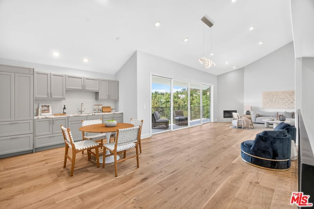 8045 Bulwer Drive, Los Angeles, CA 90046 — photo 24 of 48