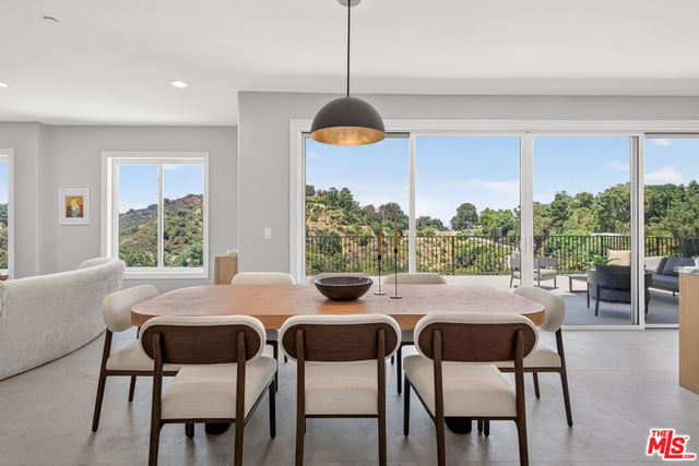 8045 Bulwer Drive, Los Angeles, CA 90046 — photo 8 of 48