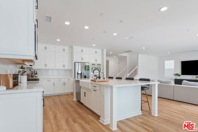 18130 Radiance Lane, Santa Clarita, CA 91350 — photo 13 of 24