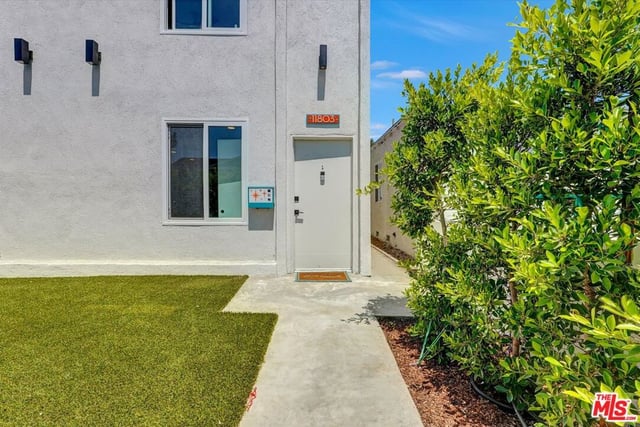 11803 National Boulevard, Los Angeles, CA 90064 — photo 2 of 33