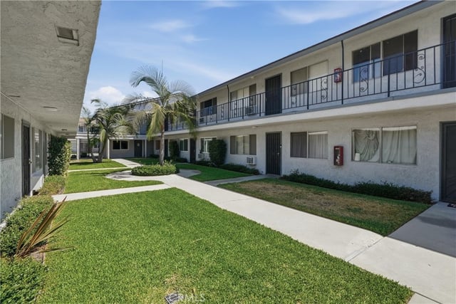 2890 E Artesia 42, Long Beach, CA 90805 — photo 5 of 27