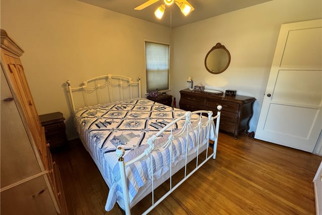 7039 Hesperia, Reseda, CA 91335 — photo 27 of 42