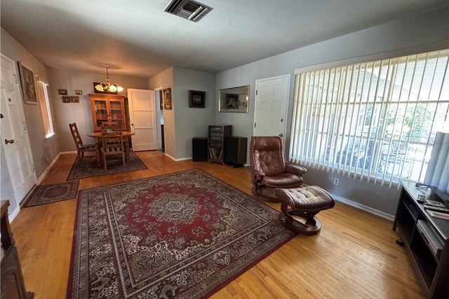 7039 Hesperia, Reseda, CA 91335 — photo 8 of 42
