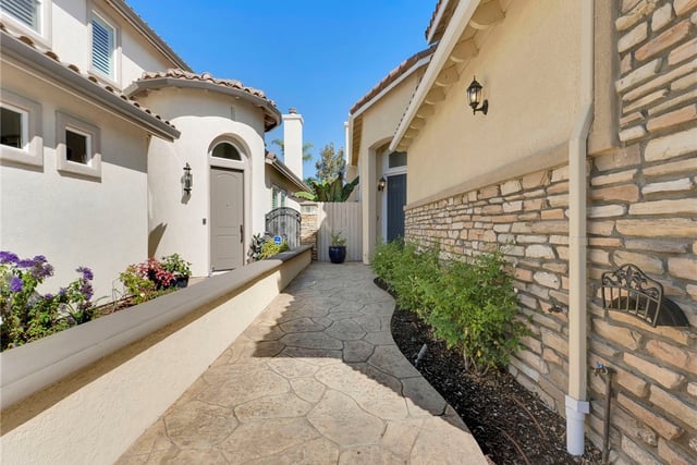 1765 Via Pajaro, Camarillo, CA 93012 — photo 4 of 49