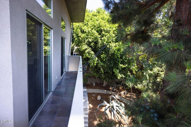 3836 De Longpre Avenue, Los Angeles, CA 90027 — photo 22 of 43