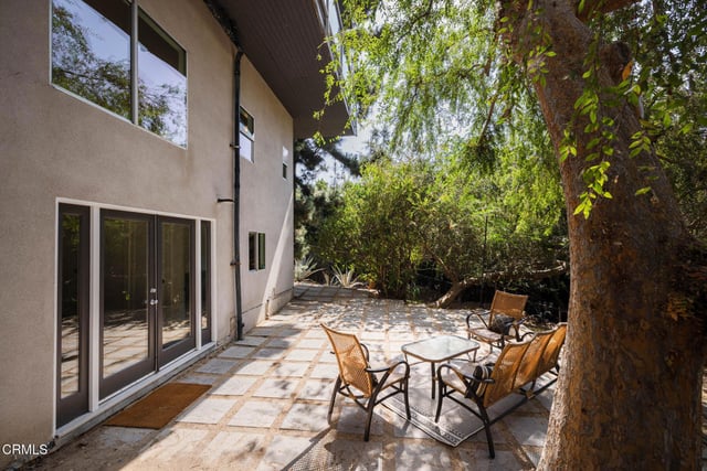 3836 De Longpre Avenue, Los Angeles, CA 90027 — photo 35 of 43