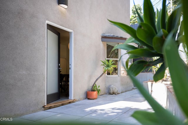 3836 De Longpre Avenue, Los Angeles, CA 90027 — photo 4 of 43