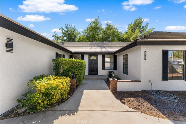 43037 Sachs Dr, Lancaster, CA 93556 — photo 4 of 47