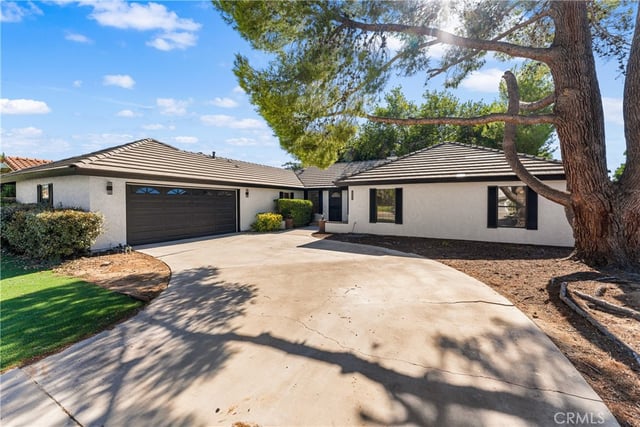 43037 Sachs Dr, Lancaster, CA 93556 — photo 5 of 47