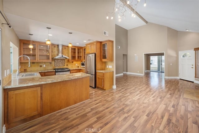 26105 Mcbean Pkwy Unit 64, Valencia, CA 91355 — photo 12 of 37