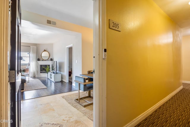87 S Allen Avenue 205, Pasadena, CA 91106 — photo 2 of 29