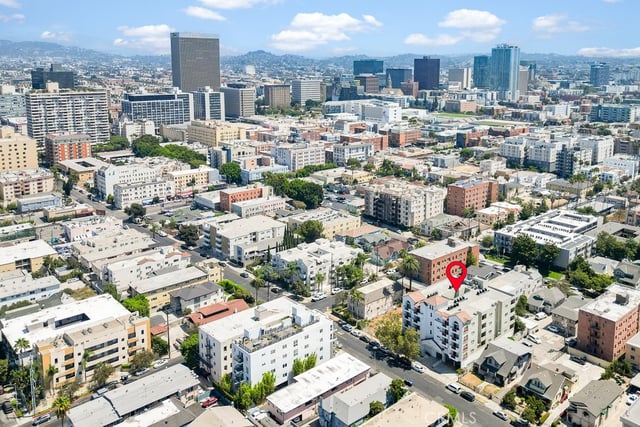 908 S Ardmore Avenue 304, Los Angeles, CA 90006 — photo 25 of 31