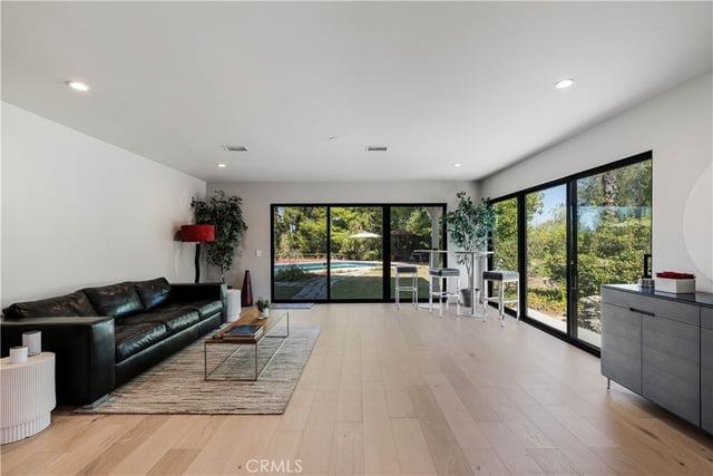 5950 Winnetka, Woodland Hills, CA 91367 — photo 19 of 49