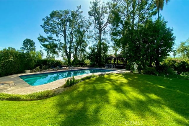 5950 Winnetka, Woodland Hills, CA 91367 — photo 43 of 49