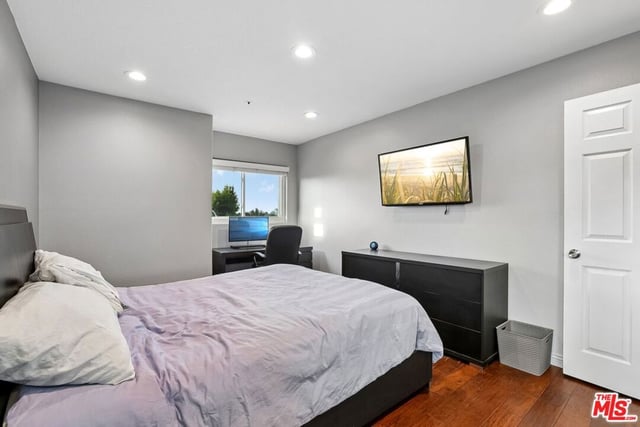 17807 Tuscan Drive, Los Angeles, CA 91344 — photo 36 of 59