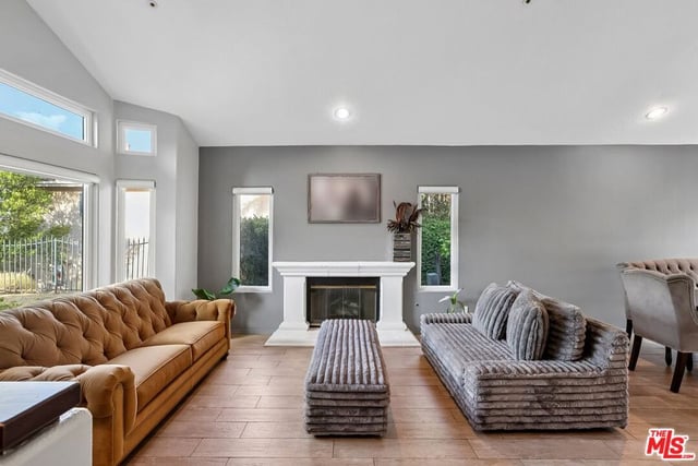 17807 Tuscan Drive, Los Angeles, CA 91344 — photo 6 of 59