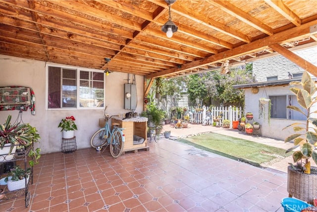 142 N Vendome Street, Los Angeles, CA 90026 — photo 11 of 31