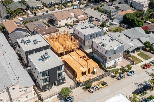 142 N Vendome Street, Los Angeles, CA 90026 — photo 7 of 31