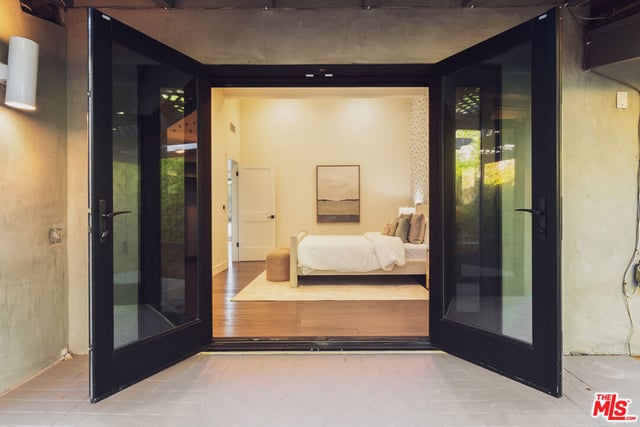 18065 Boris Drive, Los Angeles, CA 91316 — photo 22 of 37