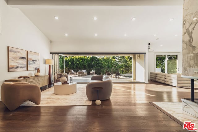 18065 Boris Drive, Los Angeles, CA 91316 — photo 4 of 37