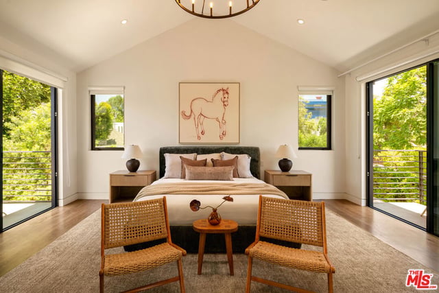 527 Norwich Drive, West Hollywood, CA 90048 — photo 13 of 21