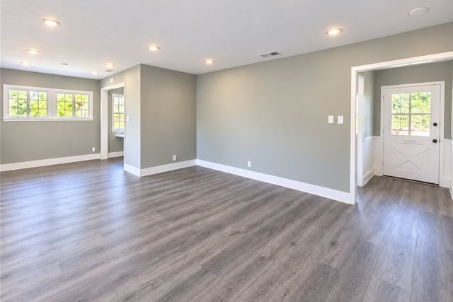17001 Cantara, Lake Balboa, CA 91406 — photo 13 of 32