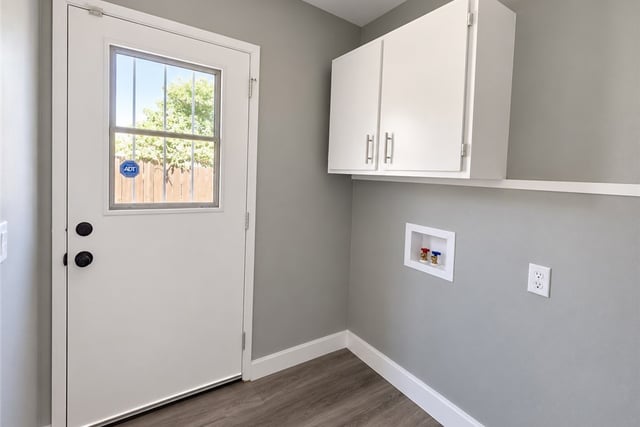 17001 Cantara, Lake Balboa, CA 91406 — photo 21 of 32