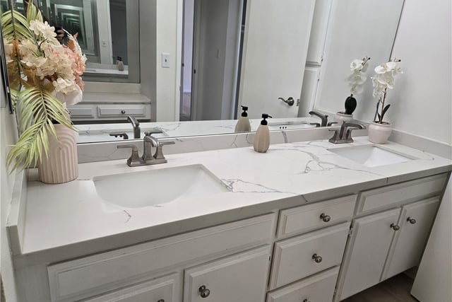 4647 Willis Avenue 220, Sherman Oaks, CA 91403 — photo 6 of 14