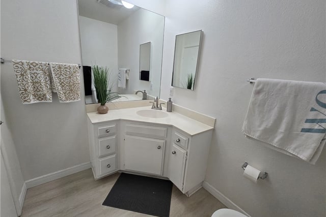 4647 Willis Avenue 220, Sherman Oaks, CA 91403 — photo 7 of 14