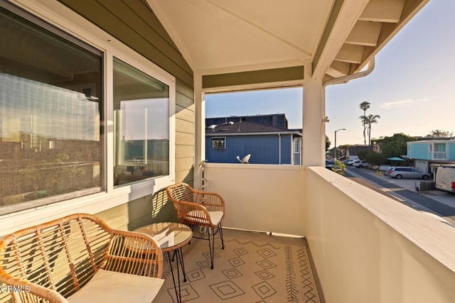 924 Woodstock Lane, Ventura, CA 93001 — photo 11 of 25