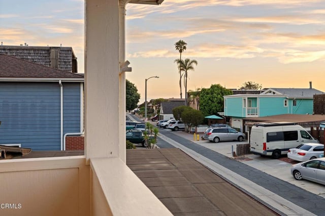 924 Woodstock Lane, Ventura, CA 93001 — photo 12 of 25
