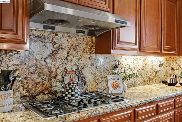 1708 La Pergola Dr, Brentwood, CA 94513 — photo 17 of 58
