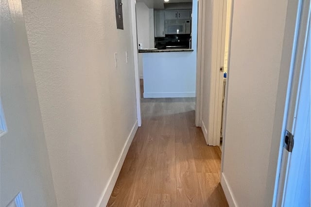 460 Oak Street 203, Glendale, CA 91204 — photo 9 of 38