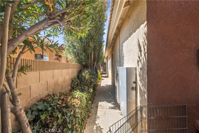 733 E Avenue J12, Lancaster, CA 93535 — photo 16 of 36