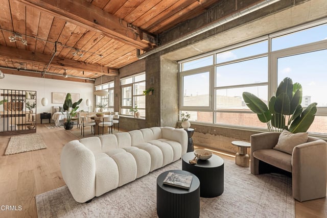 530 S Hewitt Street 455, Los Angeles, CA 90013 — photo 11 of 44