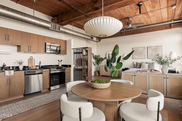530 S Hewitt Street 455, Los Angeles, CA 90013 — photo 15 of 44