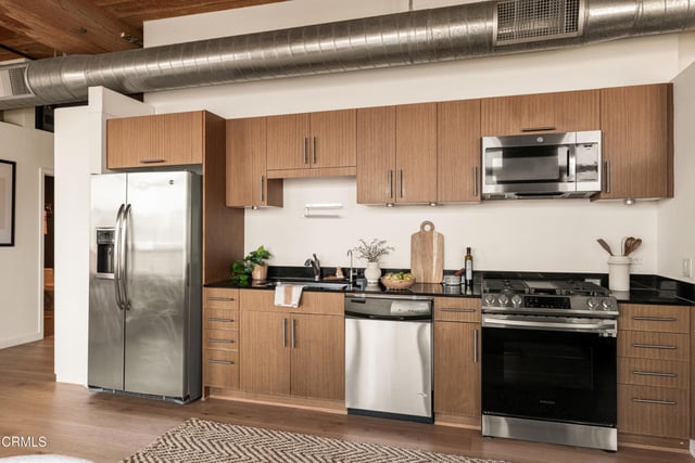 530 S Hewitt Street 455, Los Angeles, CA 90013 — photo 17 of 44