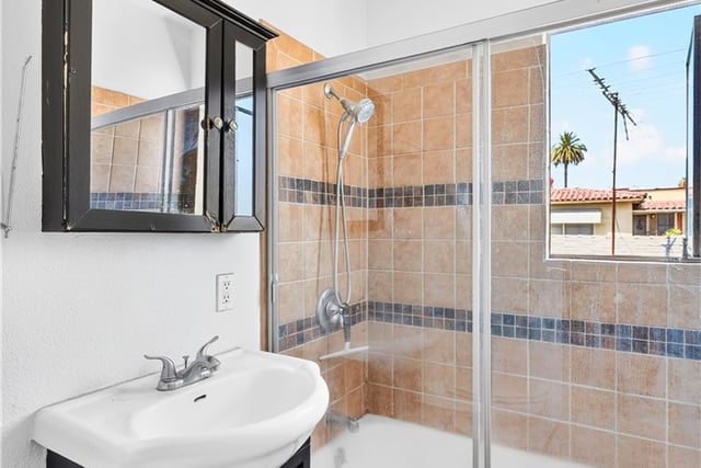 815 Pacific Avenue 6, Long Beach, CA 90813 — photo 13 of 28