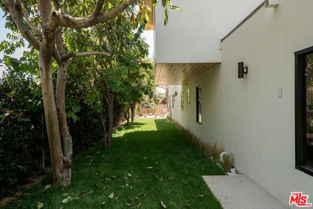 4432 Berryman Avenue, Culver City, CA 90230 — photo 16 of 38