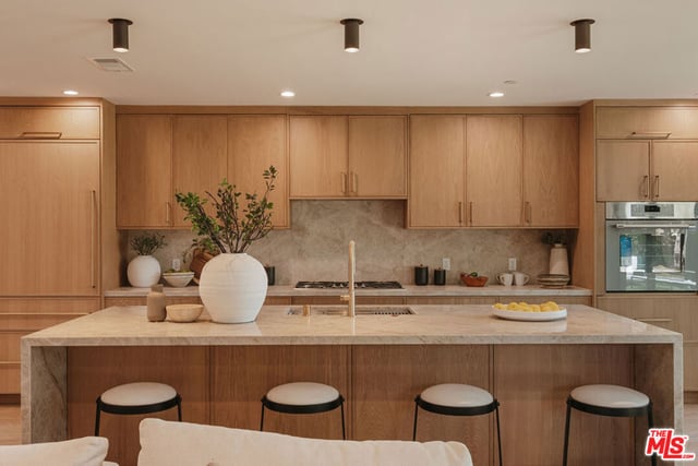 4432 Berryman Avenue, Culver City, CA 90230 — photo 9 of 38