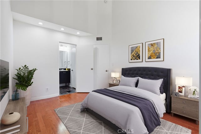 7651 Reseda 13-T, Los Angeles, CA 91335 — photo 15 of 28