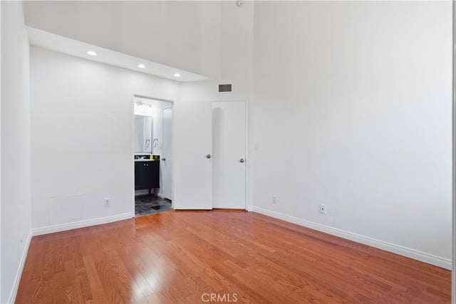 7651 Reseda 13-T, Los Angeles, CA 91335 — photo 16 of 28