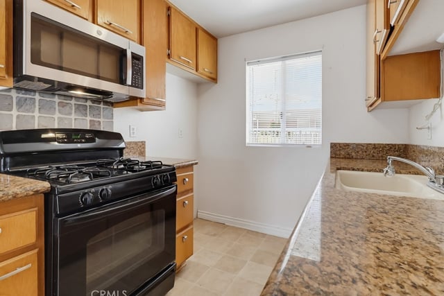 1355 Loma Avenue 311, Long Beach, CA 90804 — photo 31 of 63