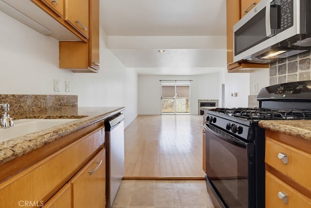 1355 Loma Avenue 311, Long Beach, CA 90804 — photo 32 of 63